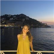 Soy estudiante de física e instrumentación espacial. Doy clases de física para la ESO