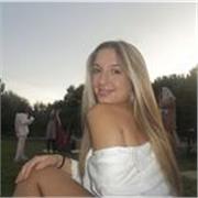 Me defino como una persona organizada, responsable y proactiva. Daria clases a los niños que lo necesiten adaptándome a ellos.