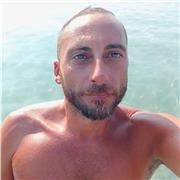 Profesor de italiano nativo, con carrera de filología hispánica e inglesa, imparte clases de italiano para todos los niveles