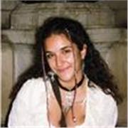 Profesora para clases sobre historia del arte, arte, dibujo artístico, teoría del color y especialmente escultura en pequeño y medio formato (especialidad en casas de muñecas)