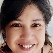 Native English speaker and teacher with a passion for tailoring content according to the learners' needs.