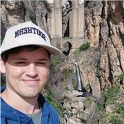 ! Soy Albaro Garzon, vivo en Fuengirola Málaga , estoy ofreciendo clases de piano particulares, cualquier consulta no dudes en contactarme!