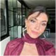 Profesora de apoyo escolar especializada en clases para niños pequeños de forma online o presencial