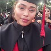 Soy psicóloga, con una gran vocación y orientación por la pedagogía. Me caracterizo por poseer aptitudes de comunicación asertiva, interacción efectiva y liderazgo. 
Mis clases, podrán dirigirse a personas interesadas en la introducción a la psicología ge