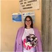 Studentessa universitaria di offre per dare lezioni di matematica per medie e superiori. Disponibile anche per elementari