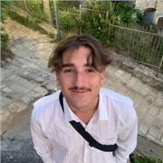 Histoire et Géographie, Anglais, Allemand, aux élèves de primaires et du secondaires