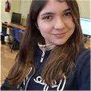 Profesora de Herramientas digitales con experiencia, enseña sobre uso de bases Microsoft