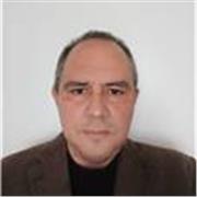 Profesional informático para dictar cursos adolescentes y mayores 