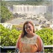 Professora de Língua portuguesa e Lingua Inglesa com experiência em aulas particulares para adultos e adolescentes