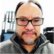 Profesor de inteligencia artificial apto para todas las edades y niveles. Variedad de IA´s