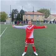 Educateur sportif spécialisé dans le domaine du football.