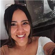 Soy Socióloga con un gran sentido social y humano, muy positiva, comprendo que cada ser tiene un desarrollo diferencial y ciertas particularidades que lo definen, y que las pasiones son diversas al igual que las formas de aprender y socializar, por lo cua