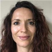 Titulaire d'un Master en Economie sociale et solidaire et ayant été en poste plusieurs année dans un lycée en tant que coordonnatrice pour l'inclusion scolaire, je vous propose des cours adaptés à différents types de handicaps