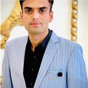 Dynamic tutor, passionate about empowering adult EFL learners