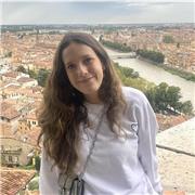 Profesora de clases particulares con un nivel C1 en inglés (Cambridge) y B2 en francés (DELF)