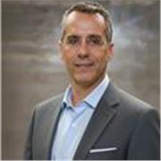 Aulas de redação, redação jornalística, locução, planejamento e implantação de programa corporativo de voluntariado