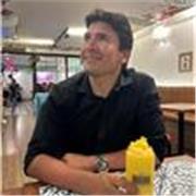 Profesor de Derecho con diversas especialidades