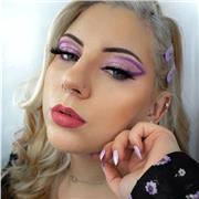 Profesora de español nativo ofrece clases de maquillaje y técnicas del maquillaje