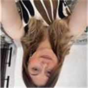 Me defino como una persona sociable, educada, respetuosa 