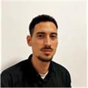 Soy licenciado bilingüe en Artes Plásticas de
la Universidad del Cauca. Me apasiona ensenar, imparto clases de dibujo e inglés