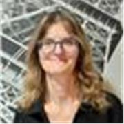 Profesora de francés especialista de la pronunciación y de la conversación para personas de nivel avanzado y preparación a exámene