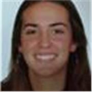 Profesora de química para alumnos de la ESO