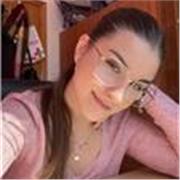 Estudiante de 4 de carrera con vocación en ayudar a los niños de primaria 