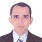 Profesor de inglés imparte clases económicas a niños y a adultos online