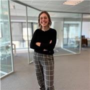 Soy biotecnóloga de formación, con máster en Biomedicina y más de 4 años de experiencia, con muchas ganas de enseñar Biología, Cie