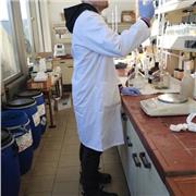 CHIMICO OFFRE RIPETIZIONI DI CHIMICA A STUDENTI DI SCUOLE SCUPERIORI E UNIVERSITÀ