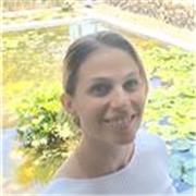 Soy de Letonia y hablo 4 idiomas (letón, ruso, ingles y español). Los últimos 14 años vivo en España, donde aprendí español