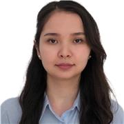 Patient and friendly English tutor, helping students improve confidently