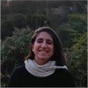 Profesora titulada con experiencia en escuelas y en dictado de clases particulares.
