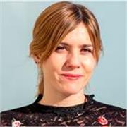 Profesora de escritura orientada al copywriting y la corrección del uso de la lengua.