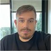 Profesor graduado en Ingeniería Mecánica y Eléctrica con mucha experiencia formando alumnos.