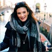 Laureata al dipartimento di Giurisprudenza offre aiuto compiti e supporto allo studio in modalità online.