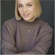 Insegnante divertente e amichevole! Vieni e impara qualcosa di nuovo oggi!