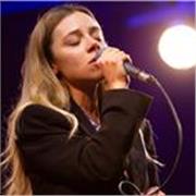 Laureata in Canto Pop Rock al CPM music institute impartisce lezioni di canto e/o pianoforte e discipline complementari