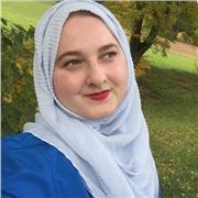 experienced Online English teacher with whom you will love learning