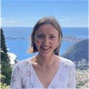 Cours d’anglais en ligne avec professeure américaine expérimentée : tous niveaux, horaires flexibles, cours personnalisés