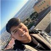 Experto en diseño y producción audiovisual, especializado en marketing