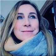 Professional coach teaching how to become exceptional leaders