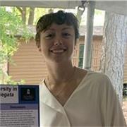 Hi, my name is Sofie! I am from the United States. I am a native English speaker and I enjoy teaching all ages and levels.