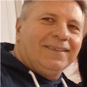 Laureato offre lezioni di spagnolo