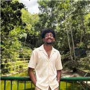 Tutor bilingüe (Matemáticas e Inglés) cuya misión es superar los métodos tradicionales.