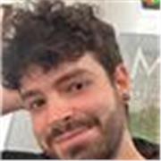 Insegnante privato di storia dell'arte, laureato nella materia, specializzato in particolare di storia contemporanea.