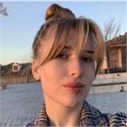 Profesora de inglés con experiencia internacional ofrece clases dinámicas online para niños y adultos