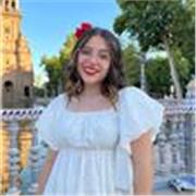 Studentessa universitaria pronta ad aiutare in inglese su Bari