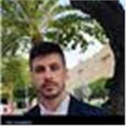 Integrador social y auxiliar de enfermería empático y resolutivo