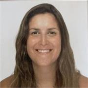 Profesora titulada en Derecho. He trabajado en un despacho de abogados, lo que me ha permitido adquirir una visión práctica.